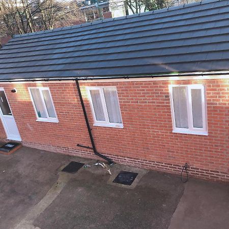 Flat 1 - Entire Modern Studio With En-Suite And Free Parking Close To Qmc, City Centre & Notts Uni Nottingham Exterior photo